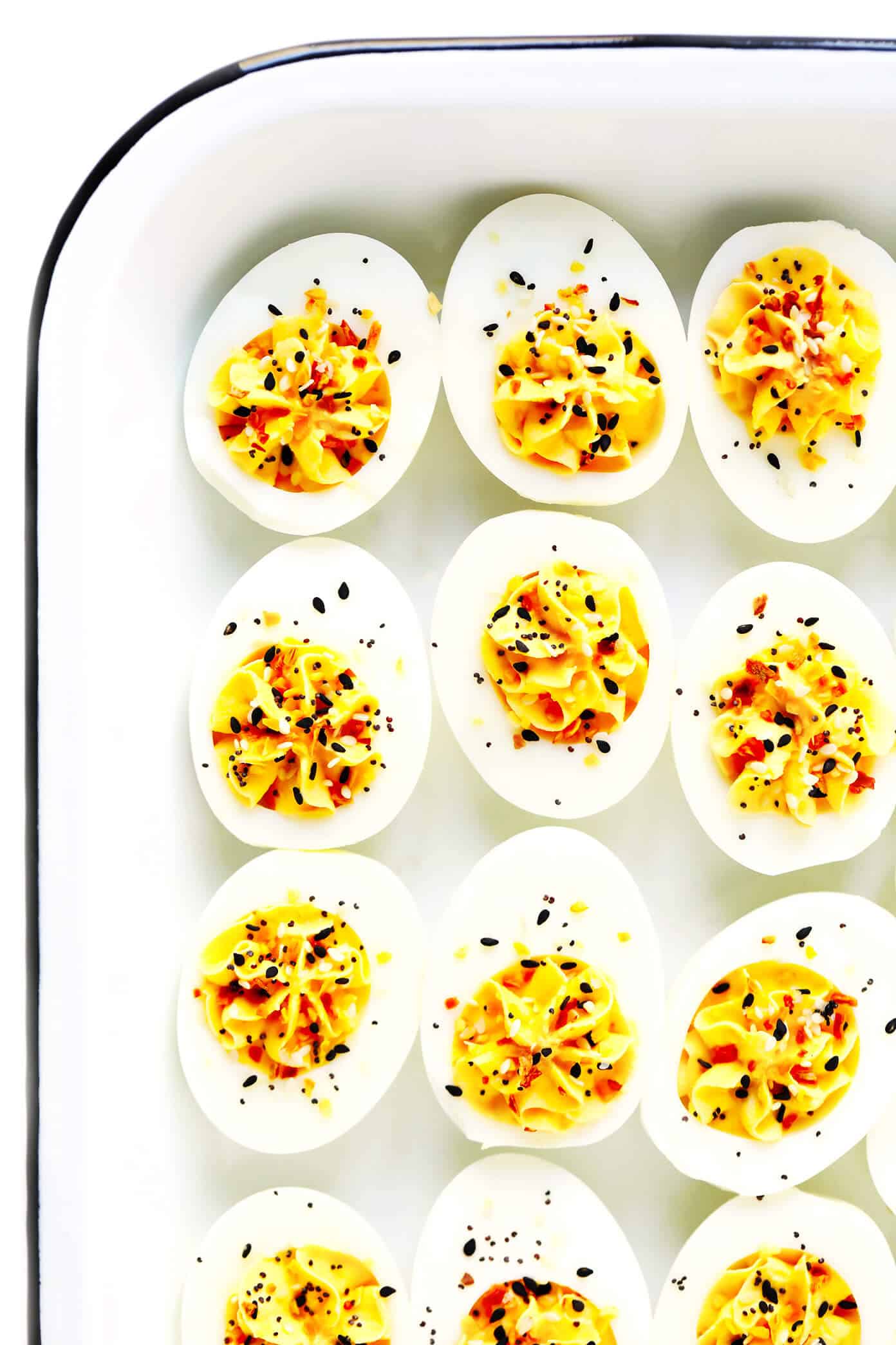 The BEST Deviled Eggs recipe! They're quick and easy to make with a few simple ingredients, and always, always a crowd fave. | gimmesomeoven.com #deviled #eggs #brunch #breakfast #easter #glutenfree #vegetarian Deviled Eggs Recipe